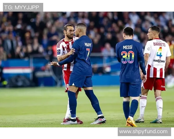 姆巴佩首秀闪耀全场梅开二度 球迷齐呼值了期待未来表现 姆巴佩首秀闪耀全场梅开二度 球迷齐呼值了期待未来表现